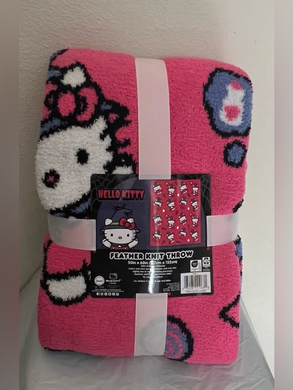Hello Kitty Pink Black White Feather Knit Throw Blanket